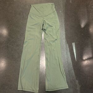 Green aerie yoga pants